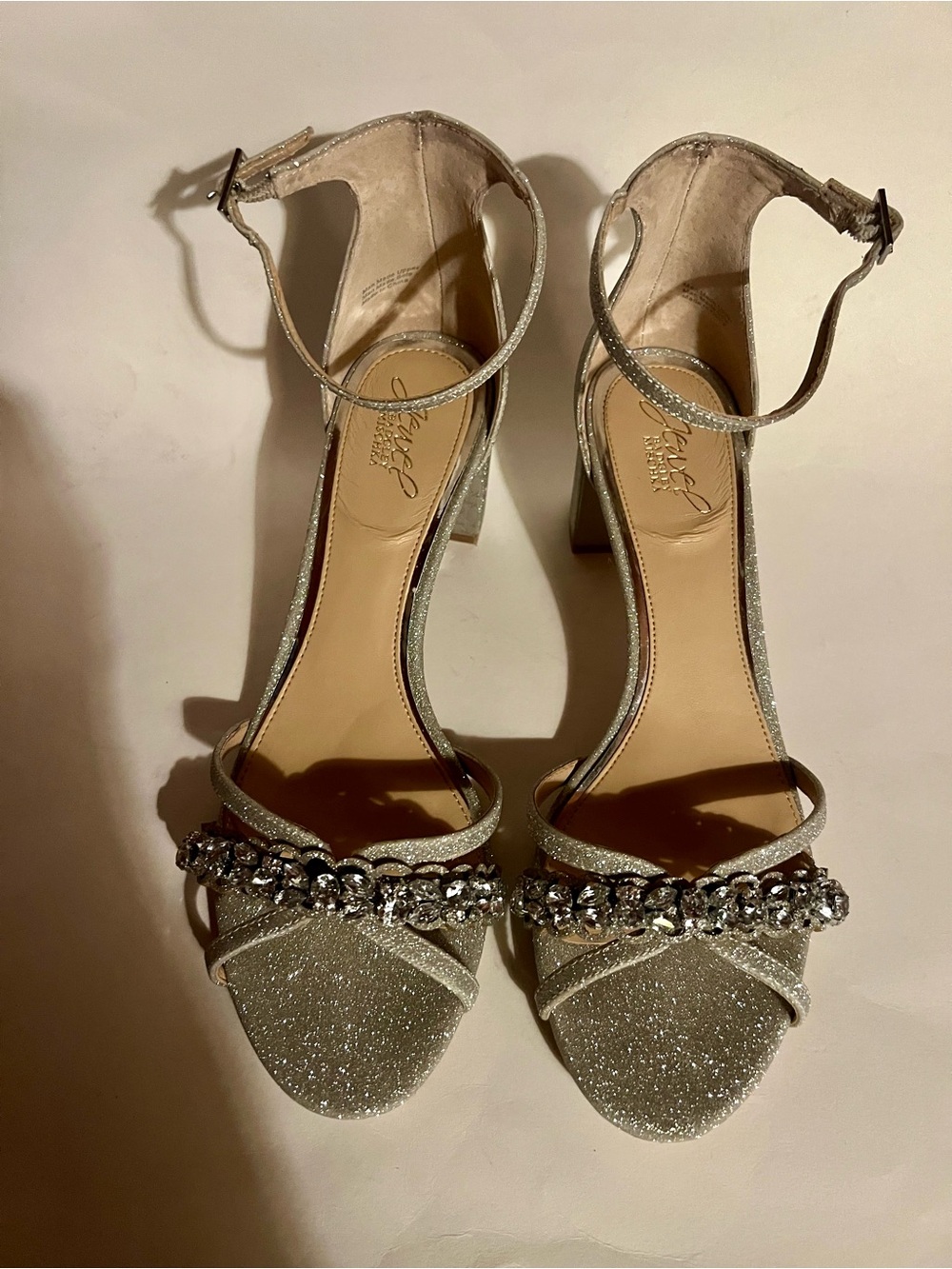 Jewel Badgley Mischka Giona sandal, crystal-like toe strap size 11